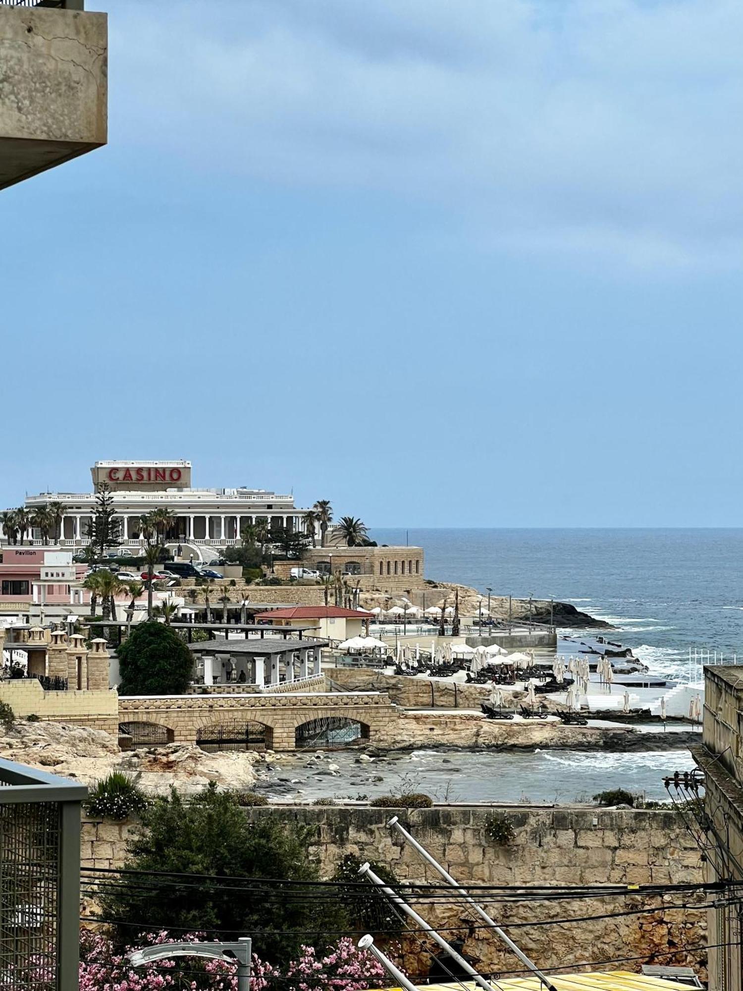 Bookarest Hostel Malta Saint Julian's 外观 照片